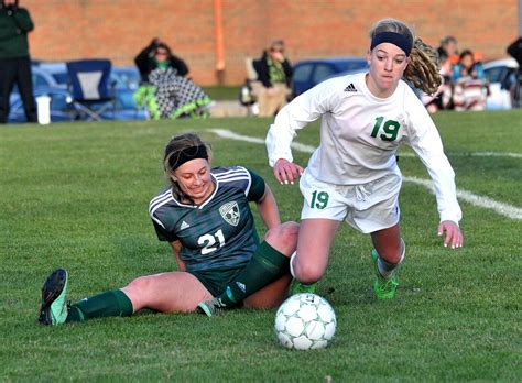 girls soccer preview capsules