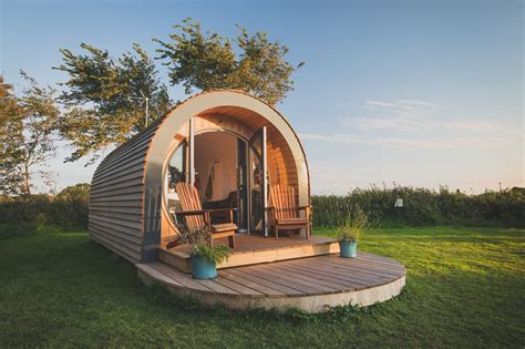 luxury glamping pod  stackpole   stars glampingly