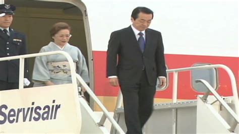 japanese pm slammed by wife in new book