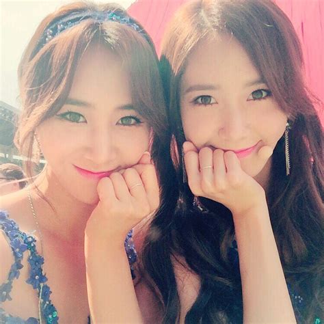 Snsd Yoona And Yuri Shows Off Their Friendship Ring