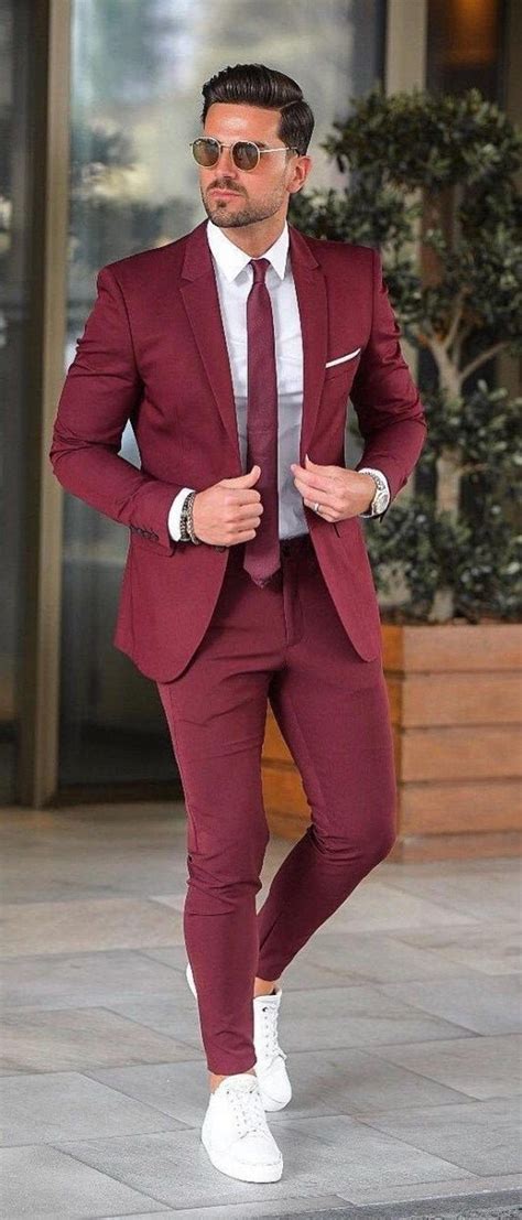 men suits maroon  piece wedding groom wear  button body fit suits