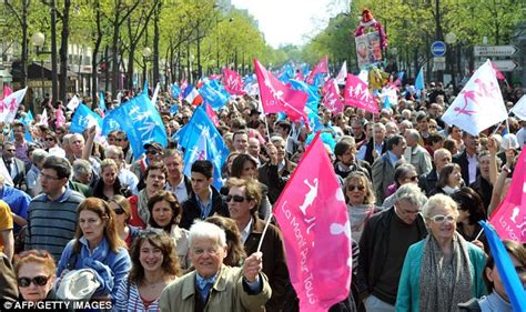 thousands take to streets of paris to protest against legalisation of gay marriage set to pass