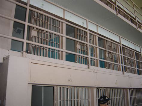 filesome  prison cellsjpg wikimedia commons