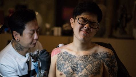 Corée Du Sud Les Tatouages Font Fureur Mais Les Tatoueurs Sont Hors La