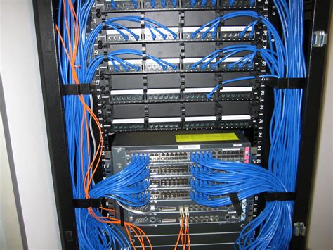 computer network wiring lan cabling cat cat cat fibre montreal laval novatek electric