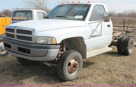 dodge ram  lt cab  chassis  halstead ks item  sold purple wave