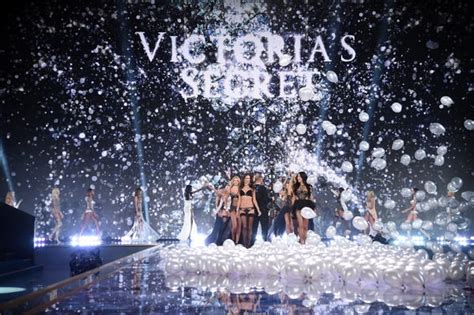 Victoria S Secret Fashion Show Airs Tonight