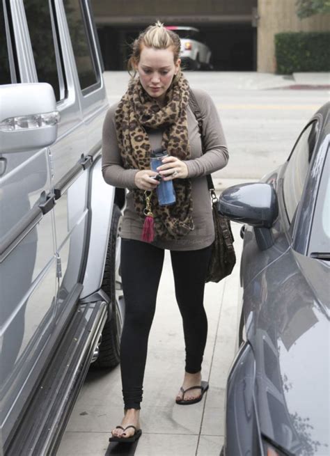 hilary duff heading to the gym in toluca lake hawtcelebs