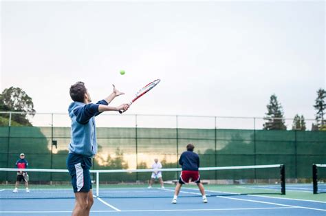 play tennis  simple guide  beginners tennis department