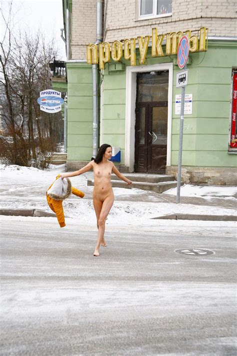 russian brunette exhibitionist walks naked at public street at winter russian sexy girls