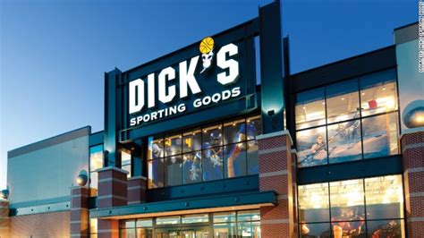 Dick S Stock Plunges On Poor Gun And Sports Sales