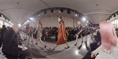 Virtual Reality All Access At A New York Fashion Week Show Wsj
