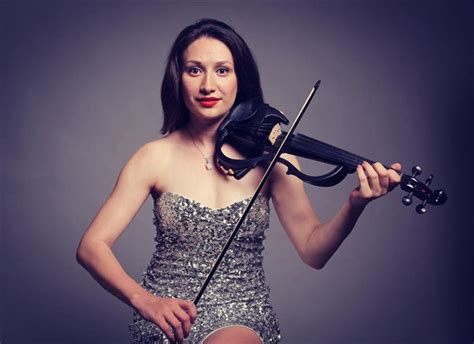 Russian Violinist To Celebrate Women’s Day