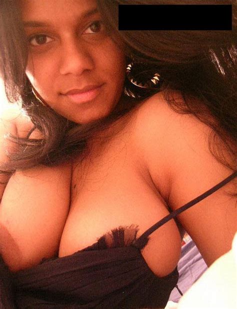 sri lankan hot girls boobs