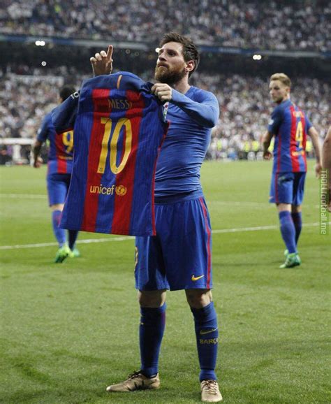 Messi S Iconic Celebration Vs Real Madrid Front View