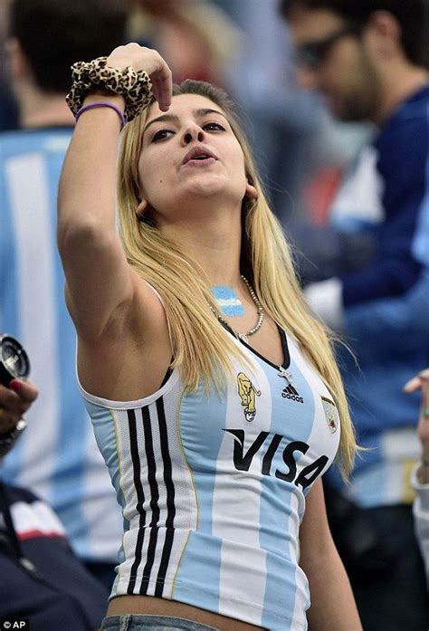 Holland Vs Argentina World Cup 2014 Live Follow The Semi Final Action