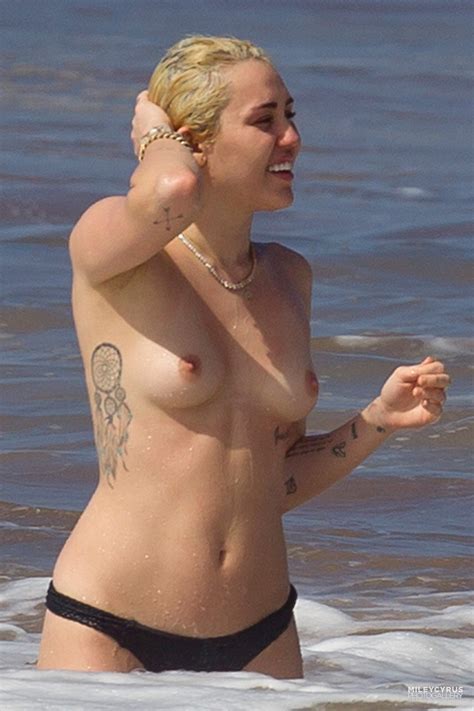 Miley Cyrus Topless On Beach The Drunken Stepforum A Place To