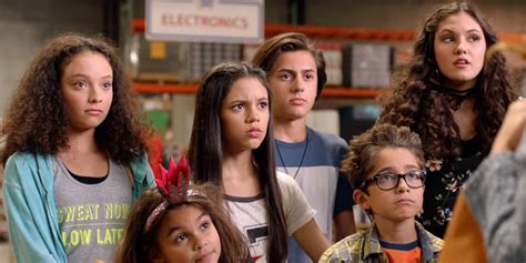 Disneys ‘stuck In The Middle Gets New Online Shorts Ahead Of Season