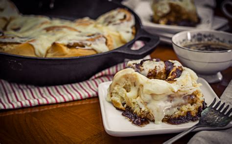 Delicious Grilled Cinnamon Rolls With Cream Cheese Icing