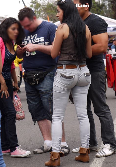Big Ass And Perfect In Jeans Divine Butts Public