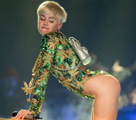 Miley Cyrus Tour Banned In Dominican Republic Gcn Gay Ireland News