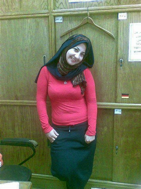 Tante Jilbab Arab Hot Insyaf
