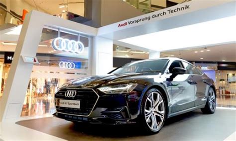 audi hk concept store offers vr automative experiences marketing interactive
