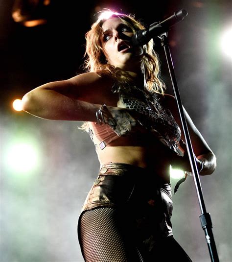 Tove Lo Goes Topless On Stage As She Flashes Bare Boobs At Coachella