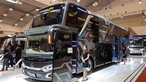 pertama  indonesia bus ultra high deck dipamerkan