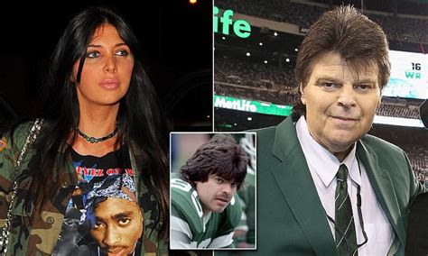 Mark Gastineau S Daughter Brittny Distraught Over Illness Daily Mail