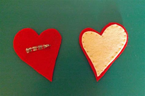 love heart brooch craftfoxes