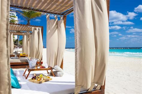 Bali Beds In Cancun Krystal Cancun Resort Cancun Cancun Resorts