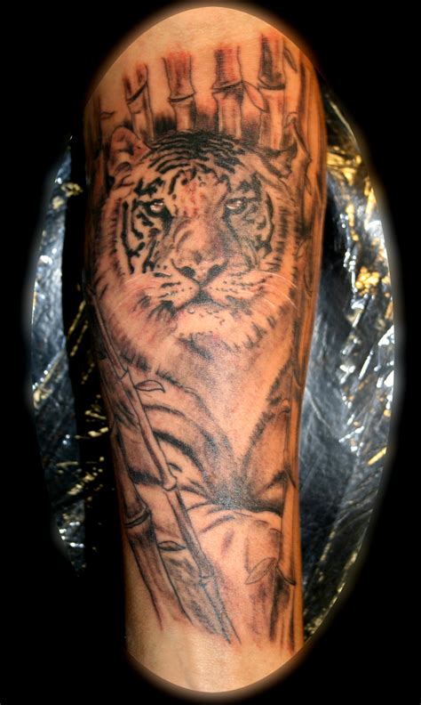 special tiger tattoo tiger leg tattoo on