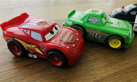 disney pixar cars shake   racing lightning mcqueenchick hickssheriff hobbies toys toys