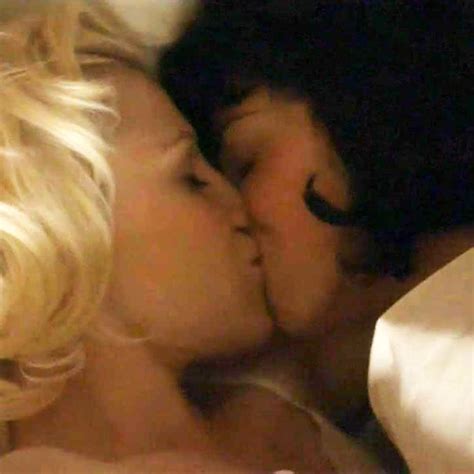 Sarah Silverman And Annaleigh Ashford Lesbian Kiss In