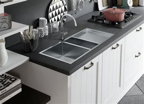 buy top quality kitchen sinks   prices cera india