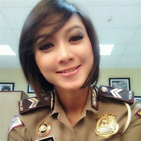 Galeri Foto Selfie Polwan Indonesia Pixie