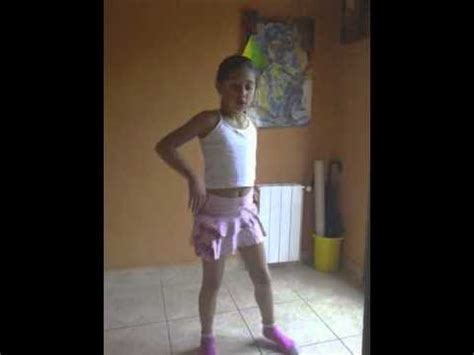 menina dancando  ru nina dancando meninas danaando atac  chao youtube meninas