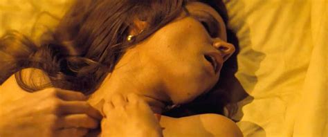 amy adams nude sex scene in american hustle movie scandal planet