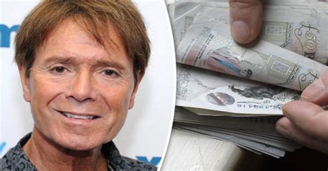 Cliff Richard Settles With Police Over Sex Abuse Reports Daily Star