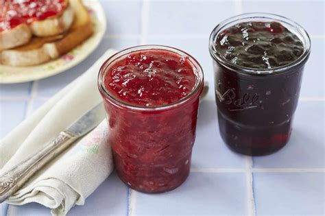 difference  jelly  jam gemmas bigger bolder baking
