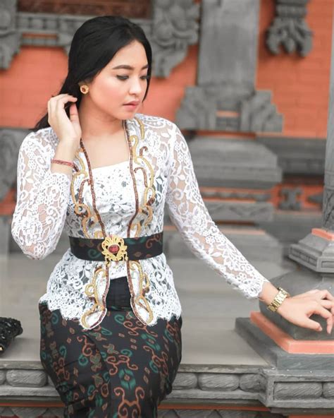 Pin Di Gadis Bali