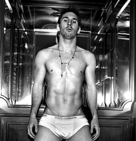Messi En Slip Pour Dolce And Gabbana Africa Top Sports