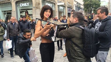 artist lets people touch her private parts in public mirror box