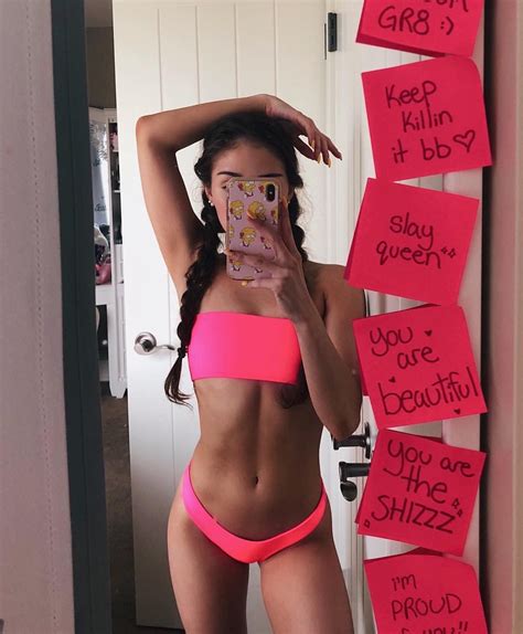 Pin By 𝑘𝑖𝑡𝑡𝑦 𝑐𝑎𝑡 On Girls ¦ ♡ Bikini Selfie Neon