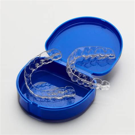 fixed retainer  removable retainer