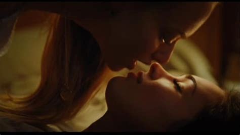megan fox lesbian kissing scene with amanda seyfried full version celebs unmasked