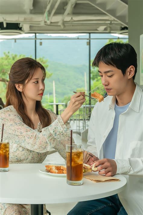 5 Romantic Korean Movies That Will Warm Your Heart Streaming On