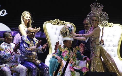 coronan  todos los reyes de carnaval de veracruz  ante poco publico comite organizador