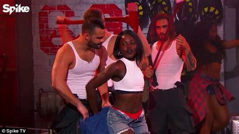 lupita nyong o performs rendition of salt n pepa s whatta man on lip sync battle daily mail online